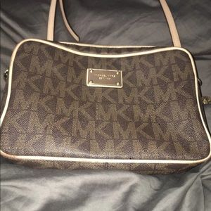 Michael Kors crossbody hand bag